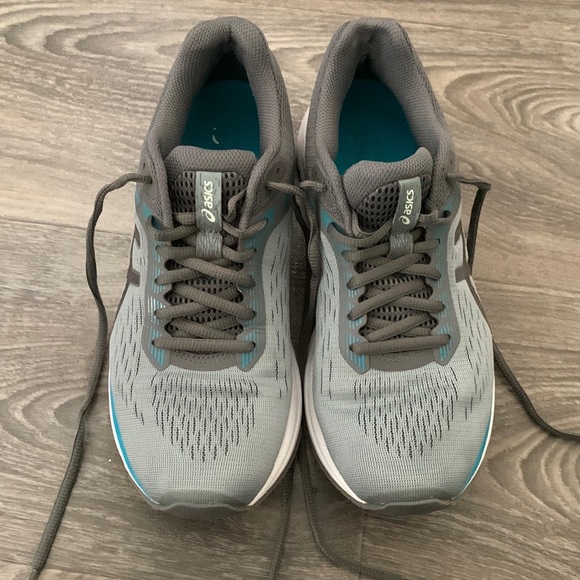 ASICS Women's GT 1000 7 Running
Shoes - Picture 3 of 13